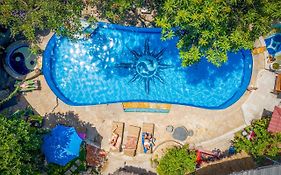 Serenity Eco Guesthouse And Yoga- Chse Certified